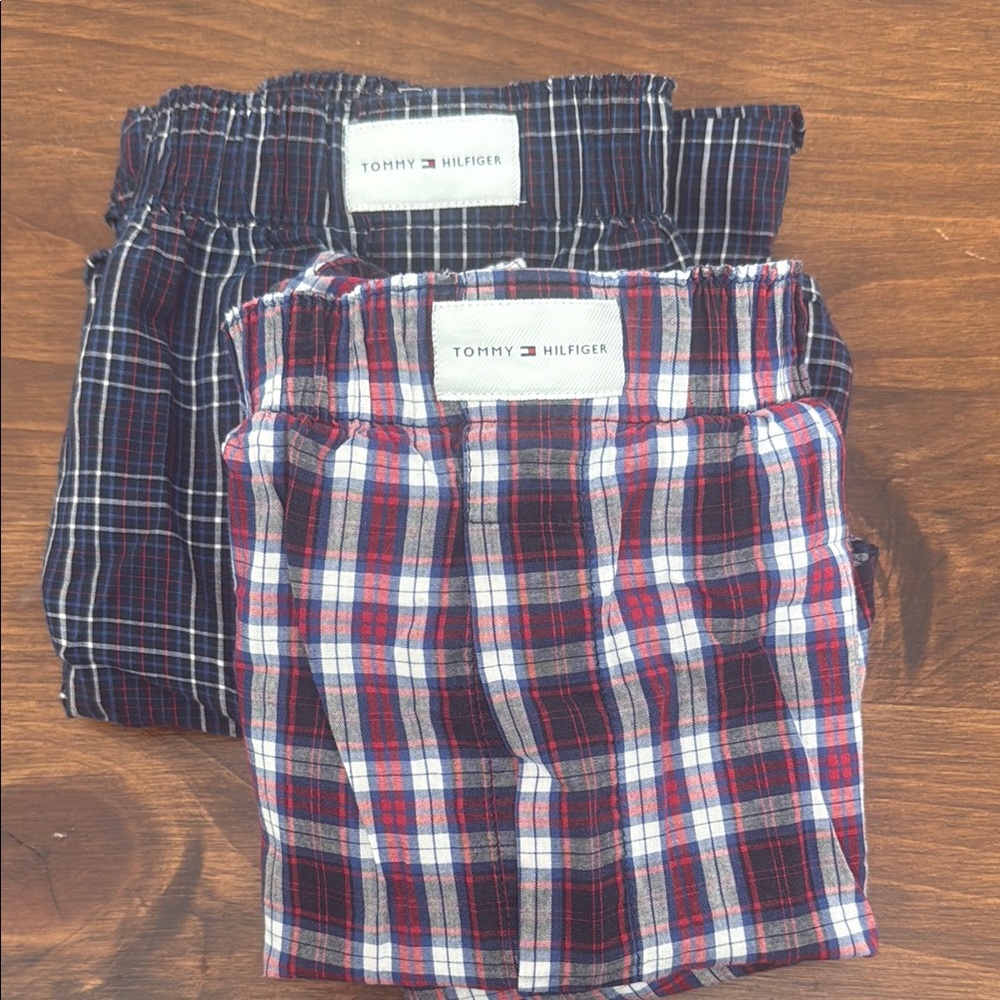 Tommy Hilfiger Men’s Plaid Boxers / Underwear  - Red and Navy